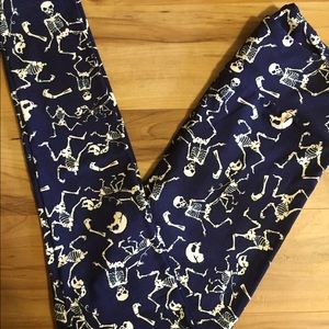 Lularoe NEW OS Leggings Skeletons Halloween